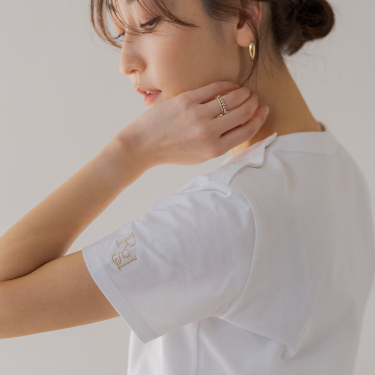 7月19日(金)12時より人気のTシャツ3型とニットが受注予約開始