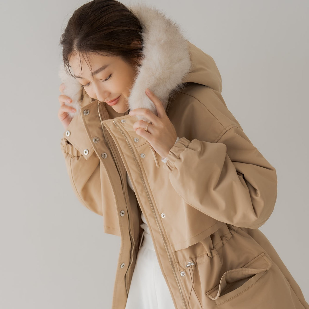 10月11日(金)20時より人気のニット、ロンT、新作のコートが予約販売 
