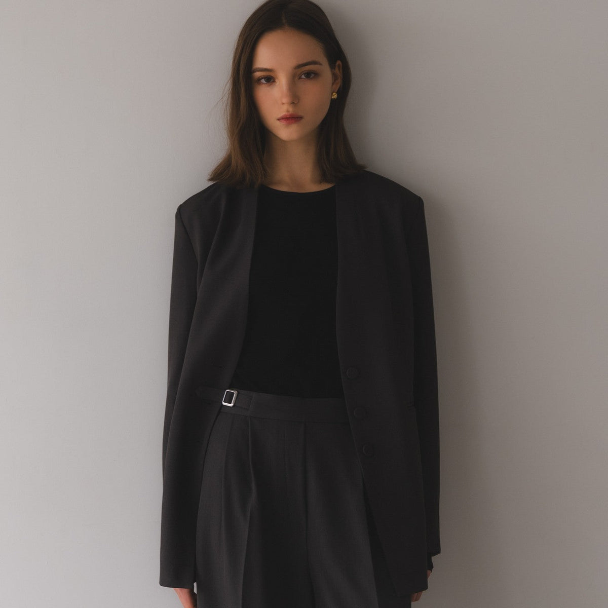 2月25日(水)20時より新作のジャケット、パンツ、シャツが販売開始