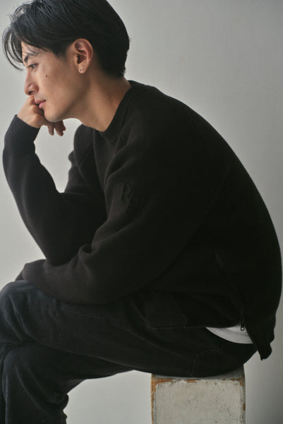 【10月29日(水)12:00〜 受注予約開始】サイドファスナーエンボスニット|SIDE ZIPPER EMBOSSED KNIT