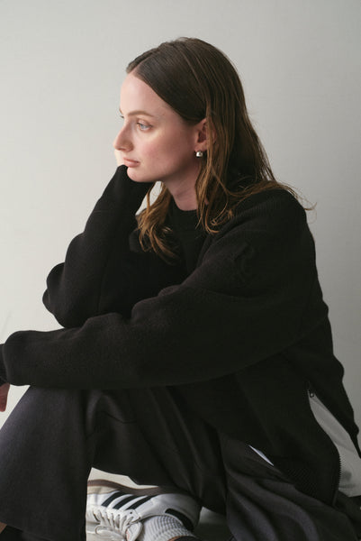 【10月29日(水)12:00〜 受注予約開始】サイドファスナーエンボスニット|SIDE ZIPPER EMBOSSED KNIT