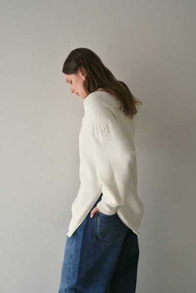 【10月29日(水)12:00〜 受注予約開始】サイドファスナーエンボスニット|SIDE ZIPPER EMBOSSED KNIT