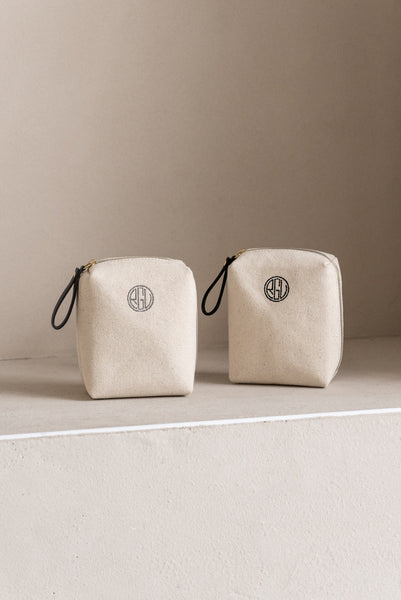 Logo Square Pouch | LOGO SQUARE POUCH