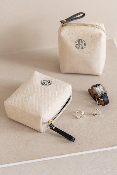 Logo Square Pouch | LOGO SQUARE POUCH