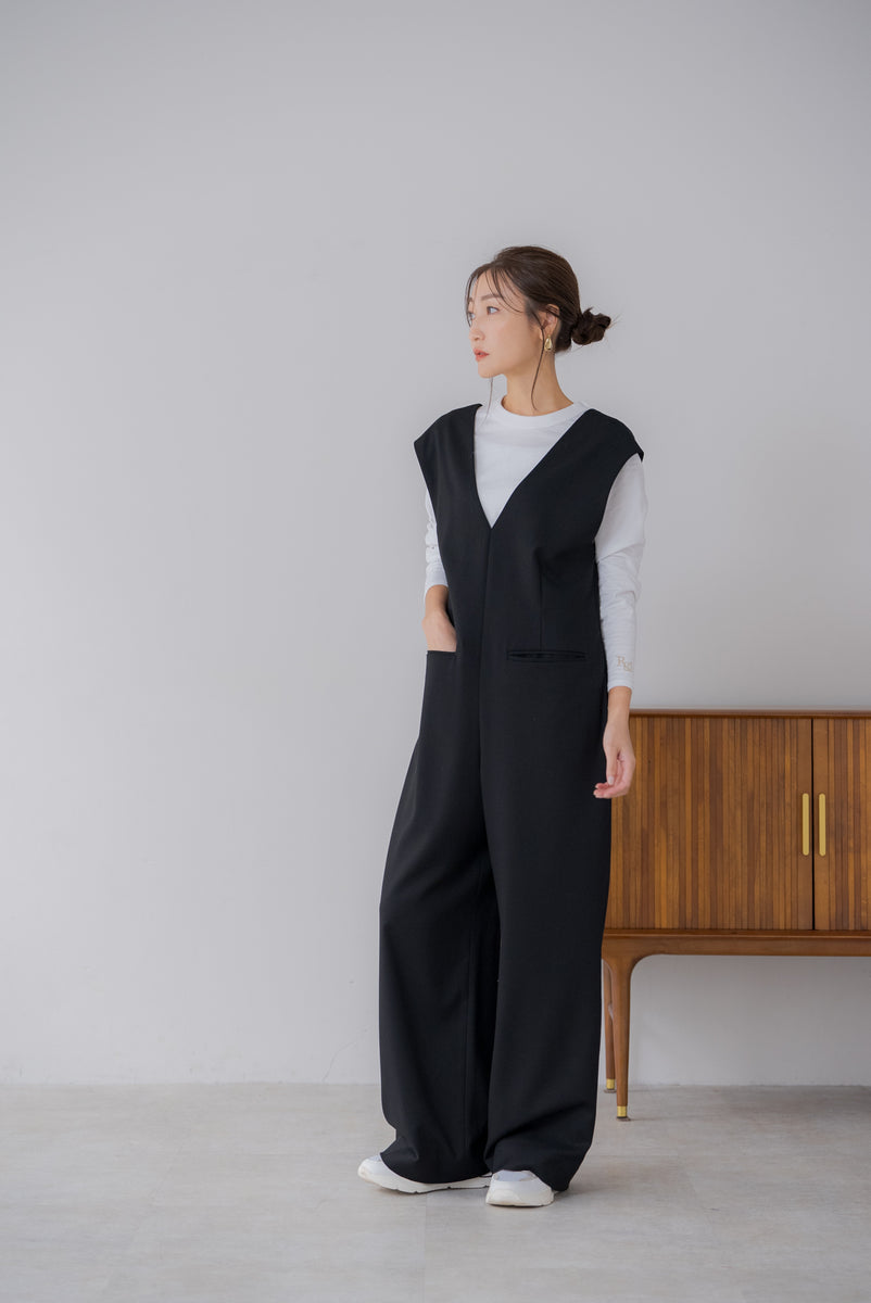 【regleam】ペプラムオールインワン　ブラックS regleam]ペプラムオールインワン | KOBUNSHA SELECT SHOP