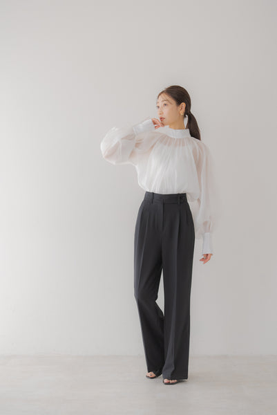 TWO TUCK BELT PANTS