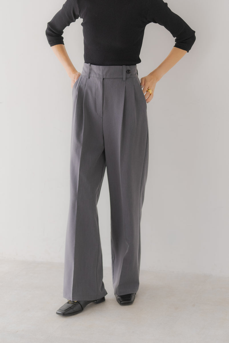 着丈101cm【新品未使用】regleam タックワイドパンツ　TUCK WIDE PANTS