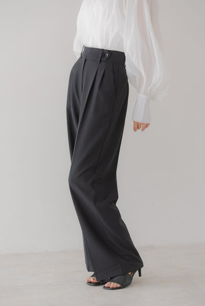 TWO TUCK BELT PANTS