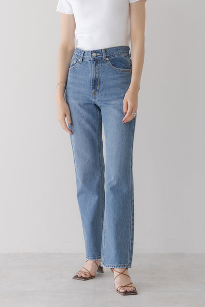 STRAIGHT DENIM