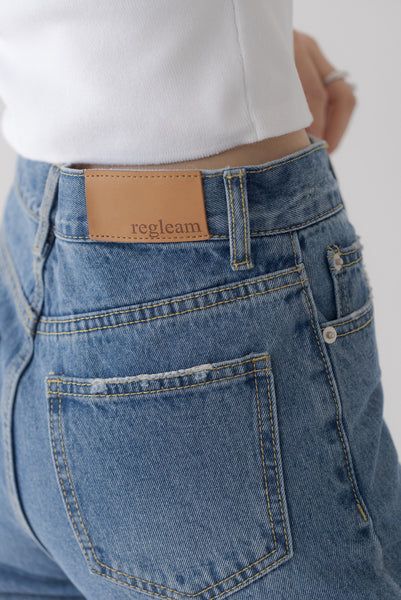 STRAIGHT DENIM