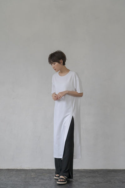 Long slit T-shirt | LONG SLIT TEE