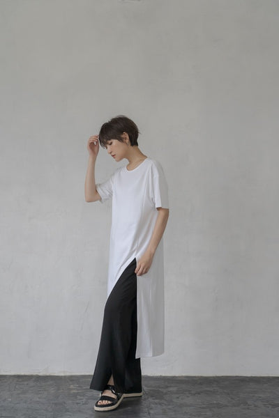 Long slit T-shirt | LONG SLIT TEE