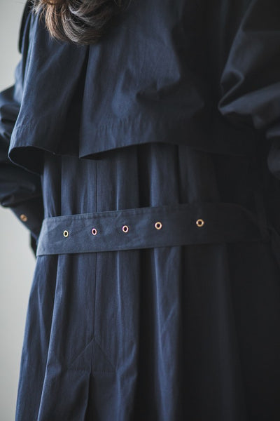 VOLUME TRENCH COAT