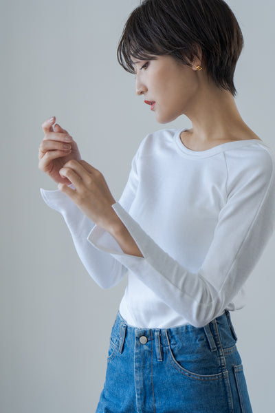 Slit sleeve long T-shirt | SLIT SLEEVE LONG TEE