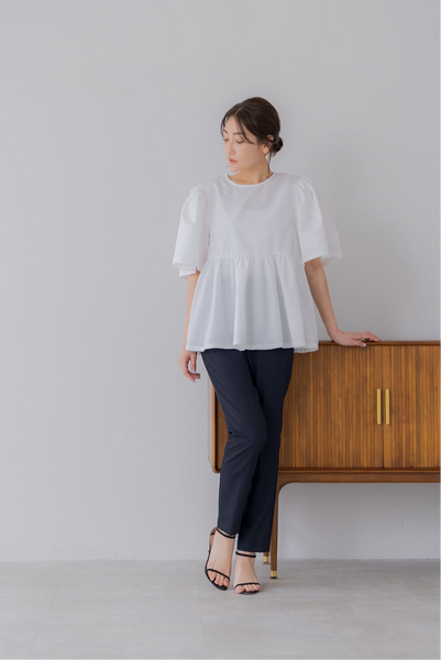 【6月16日(月)20:00〜 再販開始】ぺプラムギャザーブラウス｜PEPLUM GATHERED BLOUSE