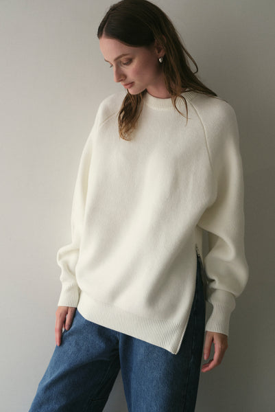 【10月29日(水)12:00〜 受注予約開始】サイドファスナーエンボスニット｜SIDE ZIPPER EMBOSSED KNIT