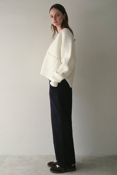 【11月12日(水)20:00〜 販売開始】Vネックボタンカーディガン｜V-NECK BUTTON CARDIGAN