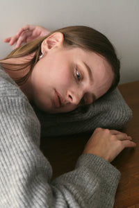 Vネックボタンカーディガン｜V-NECK BUTTON CARDIGANの通販｜regleam
