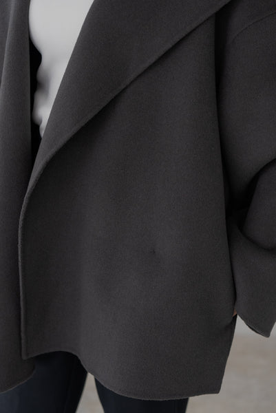 【9月8日(月)20:00〜 先行予約開始】ストール付きショートコート｜STOLE SHORT COAT