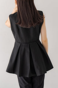 【専用】regleam プリーツペプラムトップス　ブラックSサイズ プリーツペプラムトップス｜PLEATS PEPLUM TOPSの通販｜regleam