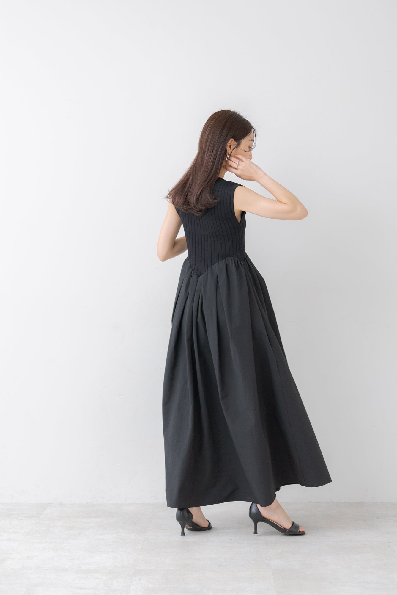 ラウンド切り替えリブワンピース｜ROUND SWITCHING RIB MAXI DRESSの通販｜regleam