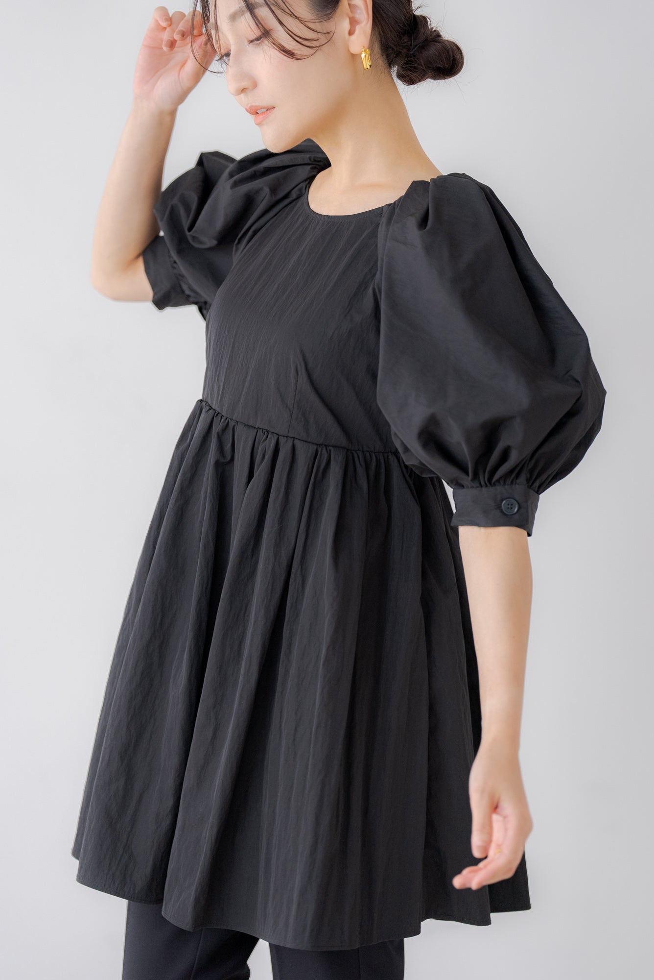 パフスリーブチュニックブラウス｜PUFF SLEEVE TUNIC BLOUSEの通販｜regleam