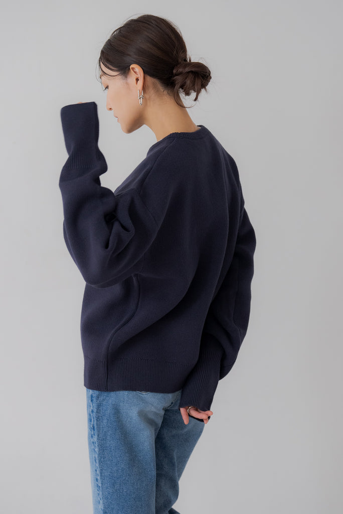 【10月27日(金)12:00〜 追加予約開始】エンボスロゴニット ｜EMBOSSED LOGO KNIT