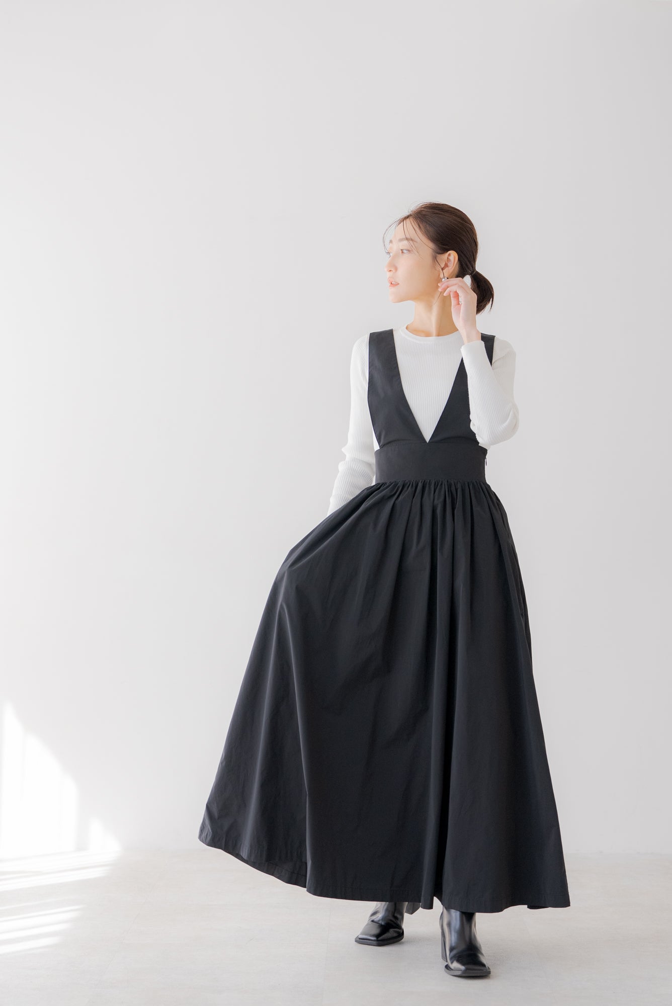 バックリボンジャンパースカート｜BACK RIBBON JUMPER SKIRTの通販 