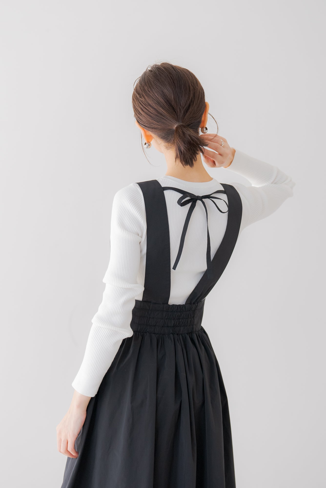 バックリボンジャンパースカート｜BACK RIBBON JUMPER SKIRTの