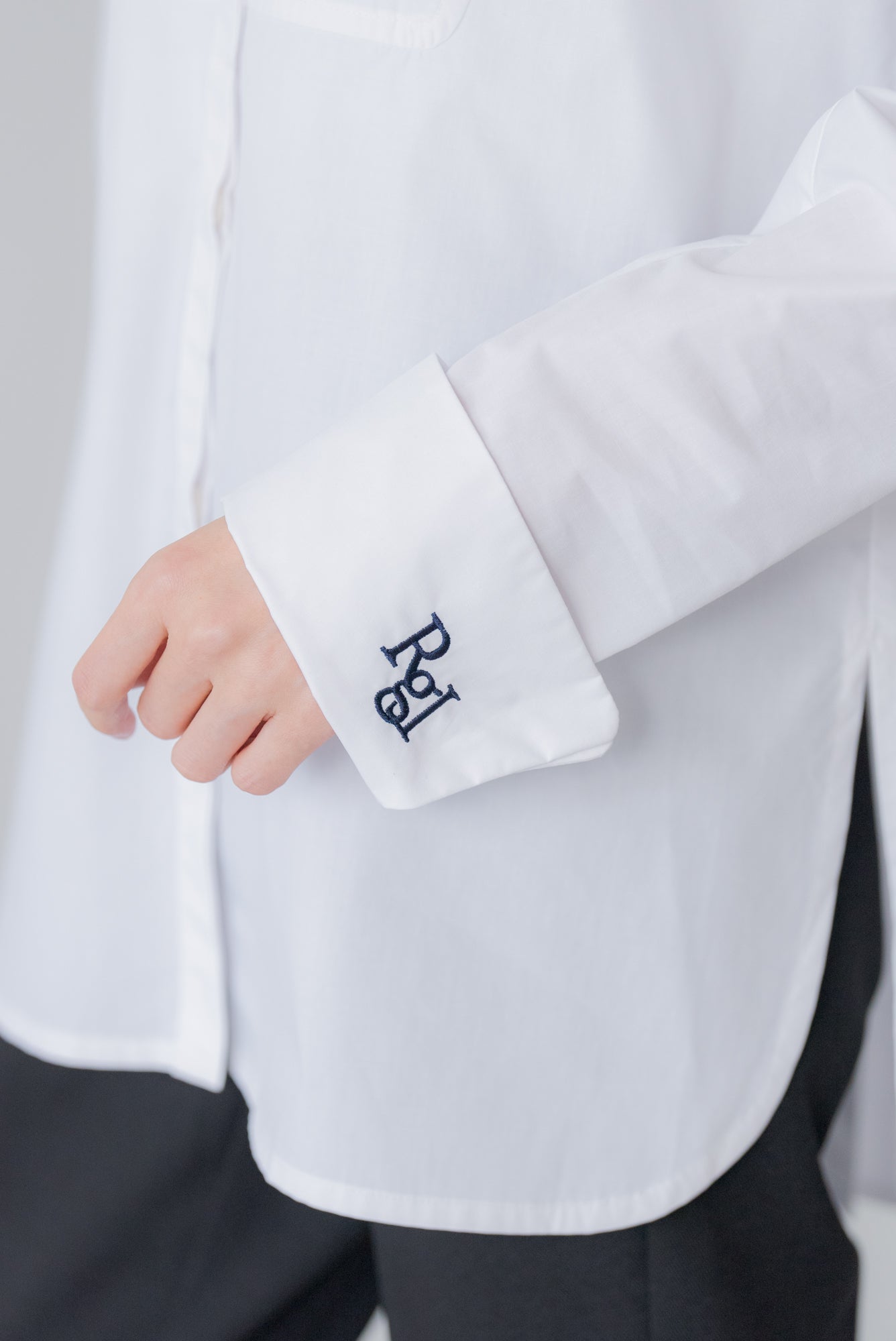 ロゴ入りカフスシャツ｜LOGO CUFFLINKS SHIRTの通販｜regleam