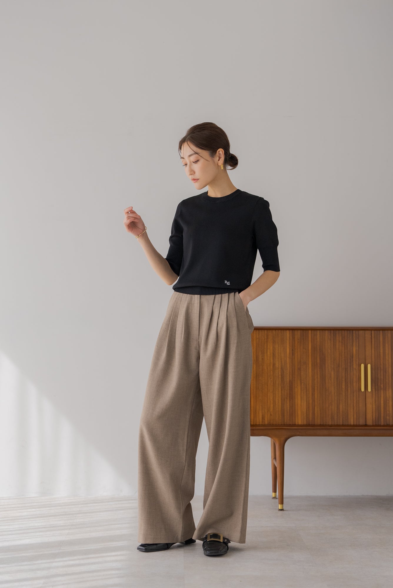 新品 regleam ロゴ入り半袖ニット黒Fサイズリグリーム