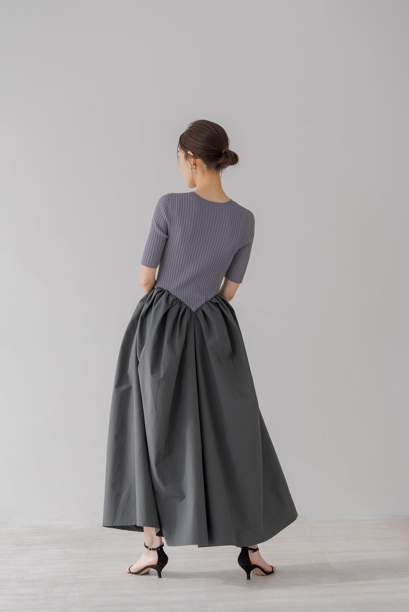 2024年冬【法人向けお歳暮】 ラウンド切り替えリブワンピース｜ROUND SWITCHING RIB MAXI ワンピース