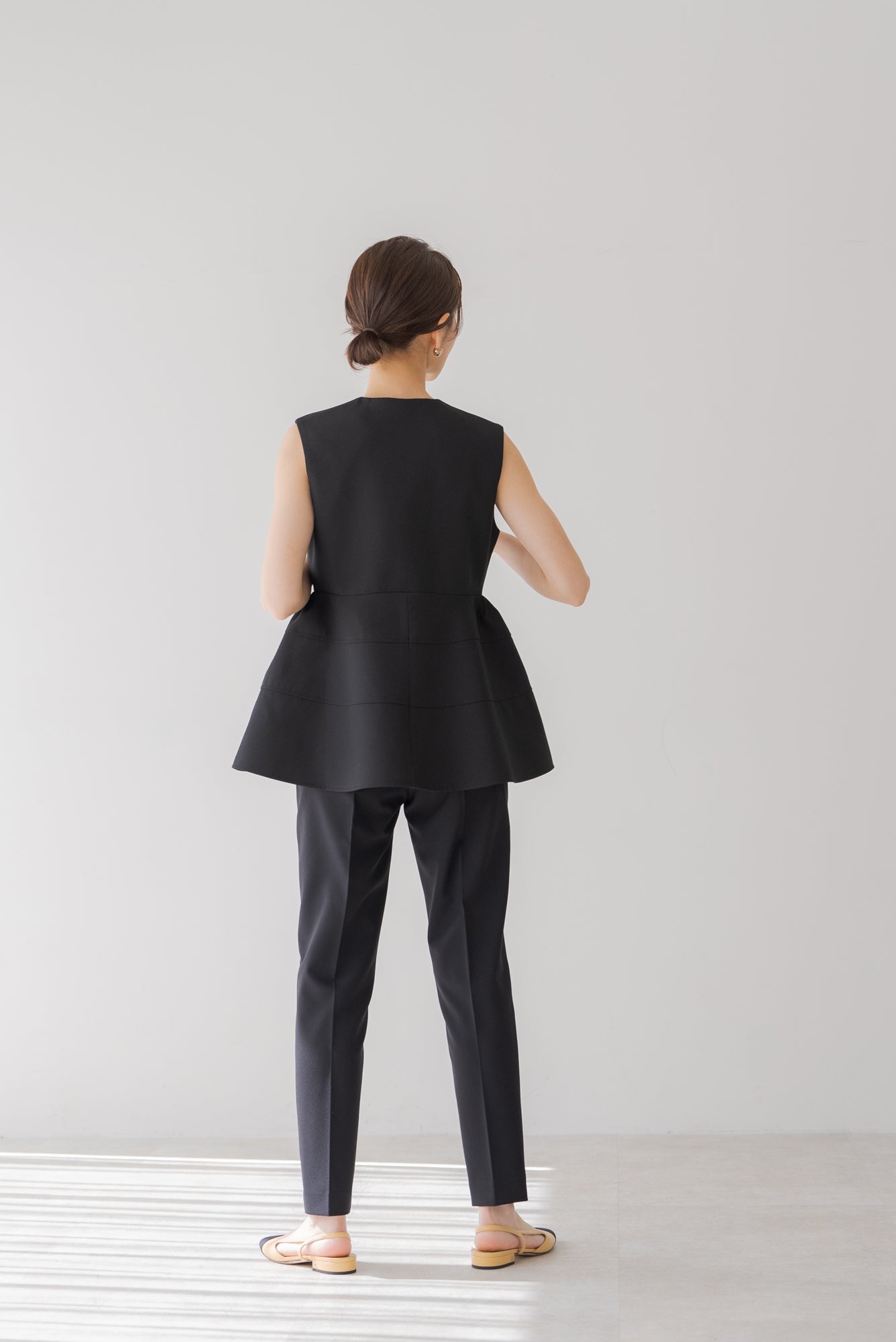美品regleamプリーツペプラムベスト ぺプラム切り替えベスト｜PEPLUM SWITCHING VESTの通販｜regleam