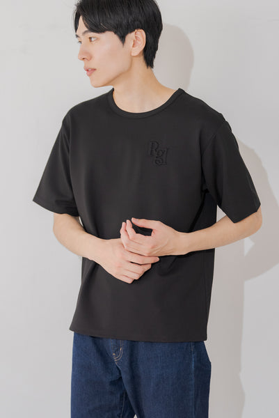 ユニセックスエンボスロゴTシャツ｜UNISEX EMBOSS TEE