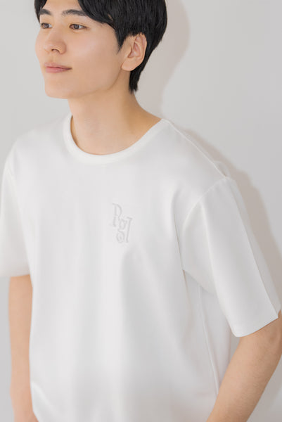 ユニセックスエンボスロゴTシャツ｜UNISEX EMBOSS TEE