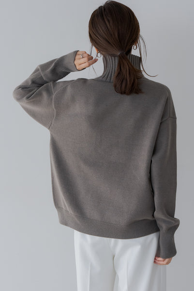 【1月10日(金)20:00〜 再販予約開始】ハイネックボタンニット｜HIGH NECK BUTTON KNIT