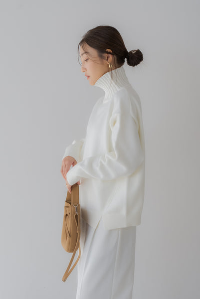 【12月9日(火)20:00〜 販売開始】ハイネックボタンニット｜HIGH-NECK BUTTON KNIT