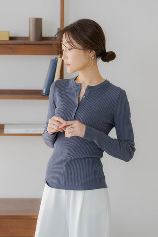 【2月12日(水)20:00〜 販売開始】ヘンリーネックニット｜HENLEY NECK KNIT