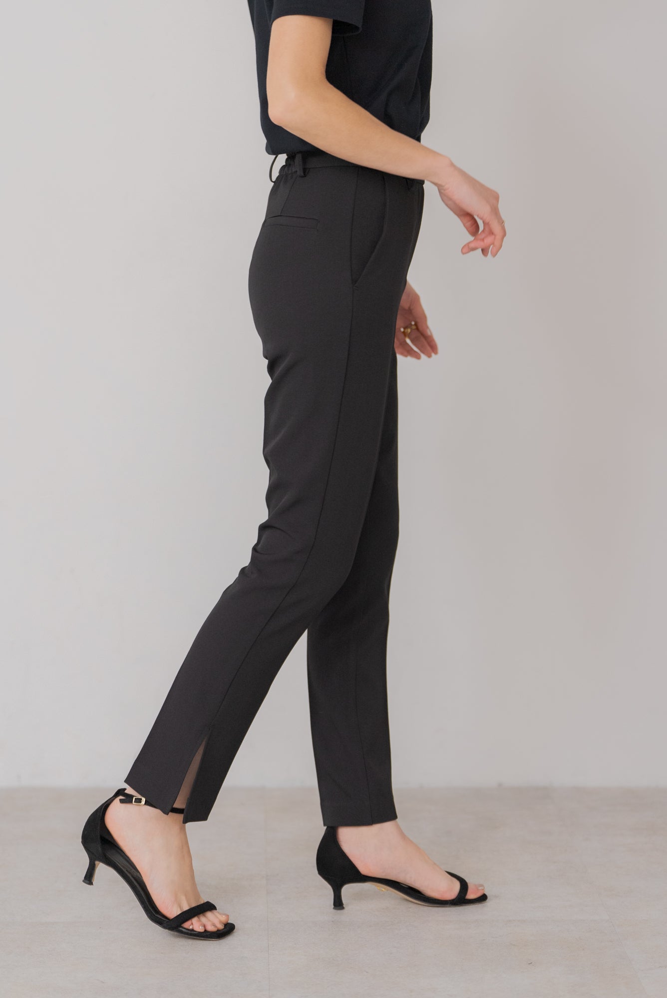 サイドスリットスティックパンツ｜SIDE SLIT STICK PANTSの通販