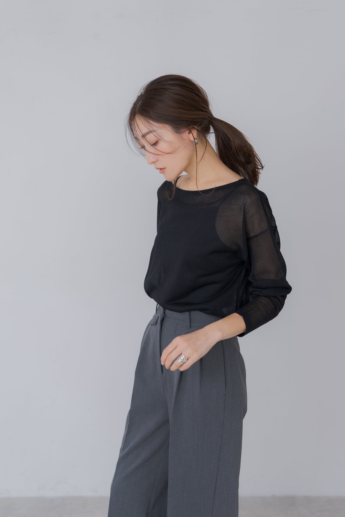 新品　ボートネックシアーニットトップス　regleam ボートネックシアーニット｜BOAT NECK SHEER KNITの通販｜regleam
