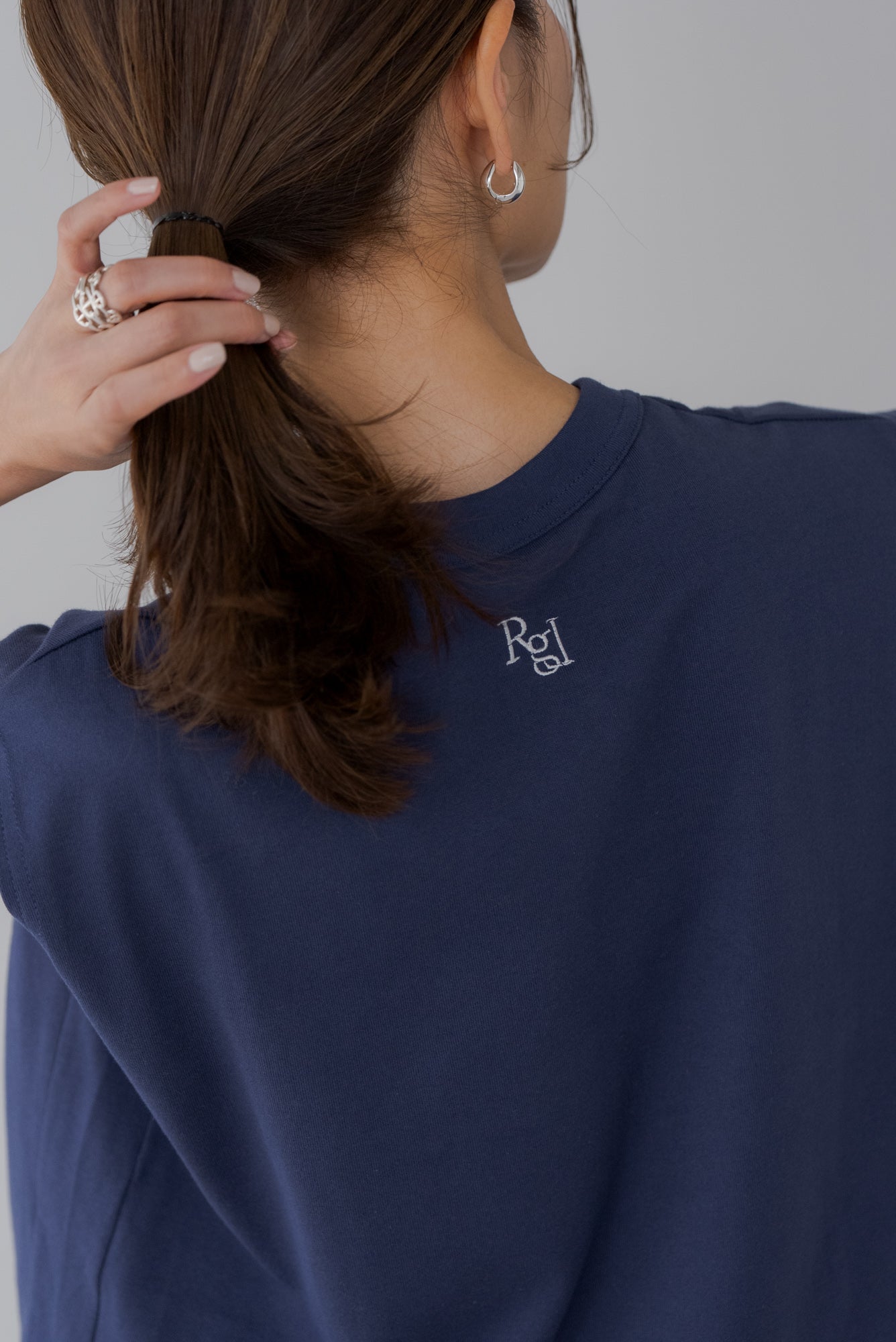 新品未使用！regleam リグリーム　バックデザインノースリトップス バックロゴノースリトップス｜BACK LOGO NO SLEEVE TOPSの通販