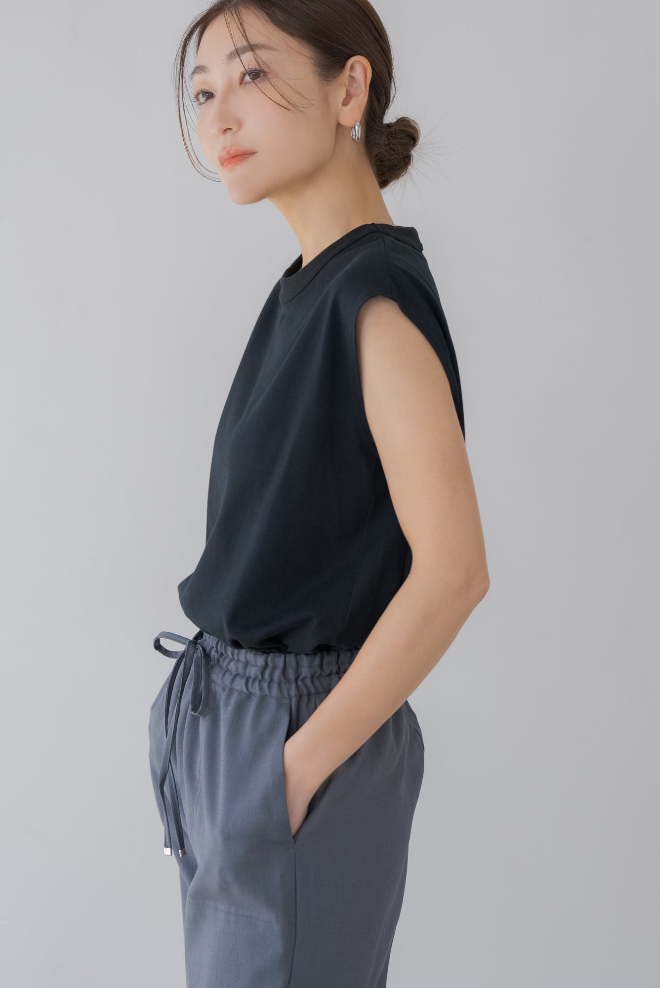 バックロゴノースリトップス｜BACK LOGO NO SLEEVE TOPSの通販｜regleam