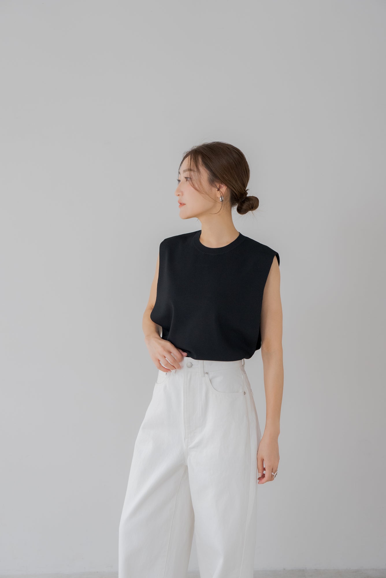 サイドオープンノースリニット｜SIDE OPEN NO SLEEVE KNITの通販