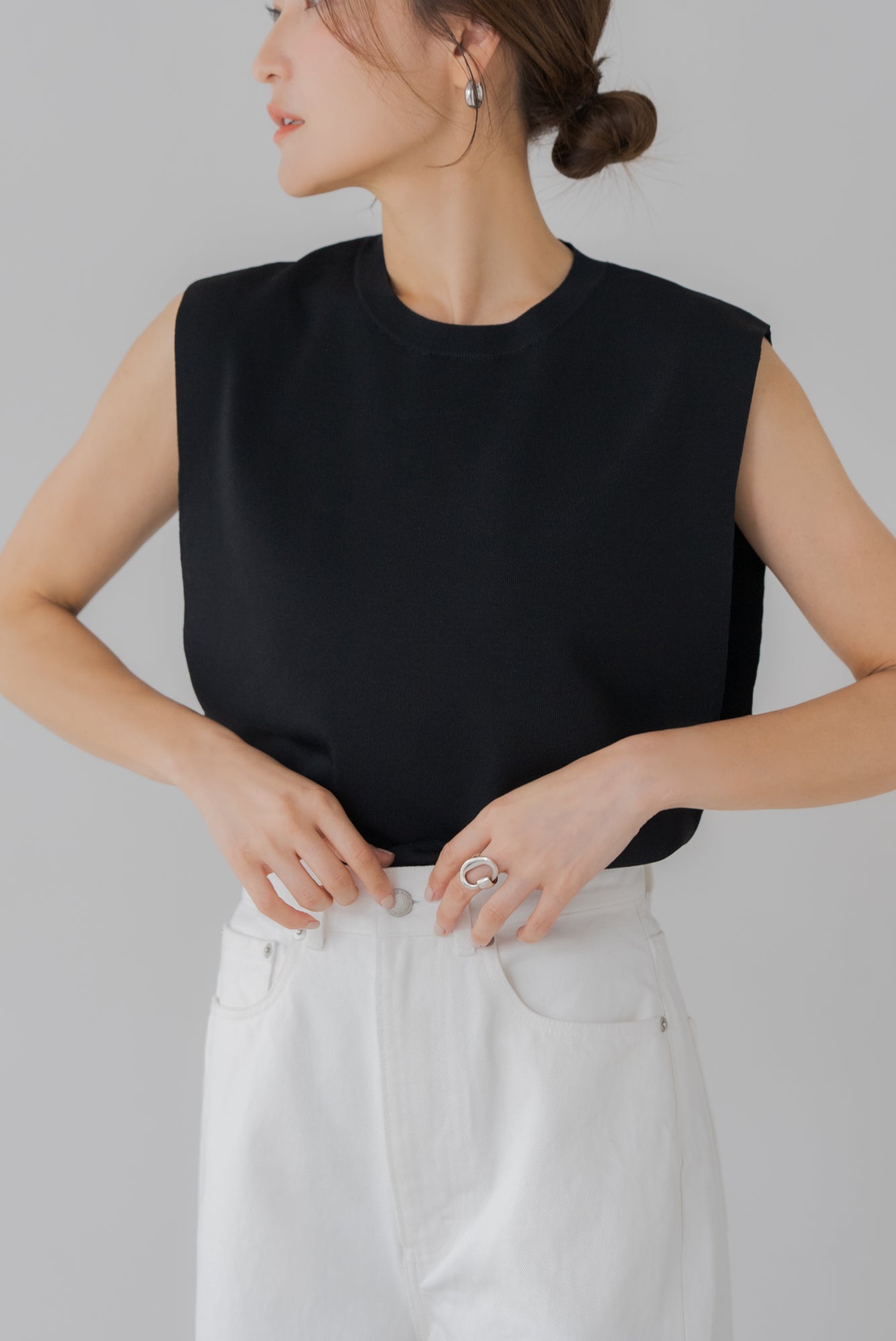 サイドオープンノースリニット｜SIDE OPEN NO SLEEVE KNITの通販