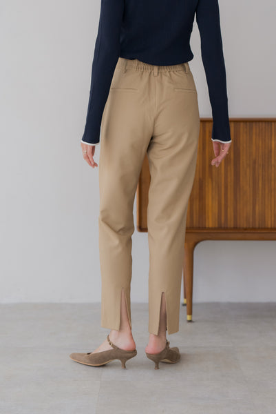 【8月25日(月)20:00〜 販売開始】バックスリットスティックパンツ｜BACK SLIT STICK PANTS