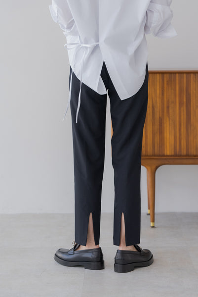 【8月25日(月)20:00〜 販売開始】バックスリットスティックパンツ｜BACK SLIT STICK PANTS