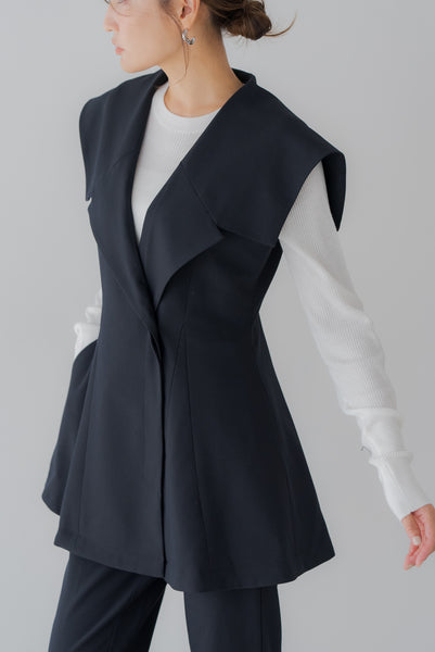 【8月25日(月)20:00〜 販売開始】ビックカラーベスト｜BIG COLLAR VEST