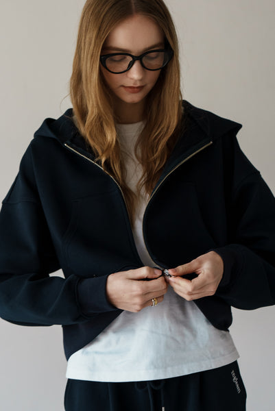 【12月9日(火)20:00〜 予約開始】ジップアップパーカー｜ZIP-UP HOODIE