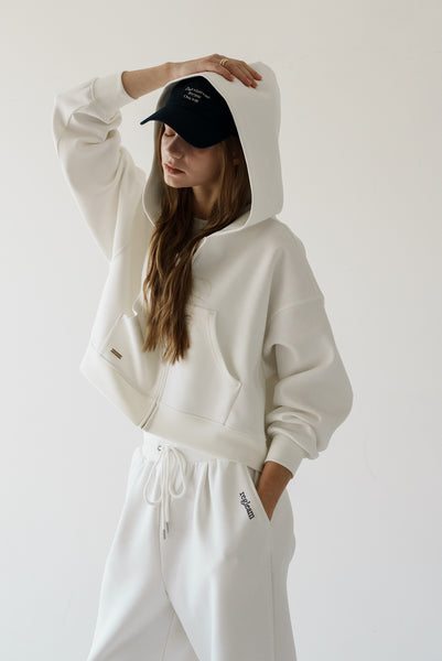 【12月9日(火)20:00〜 予約開始】ジップアップパーカー｜ZIP-UP HOODIE