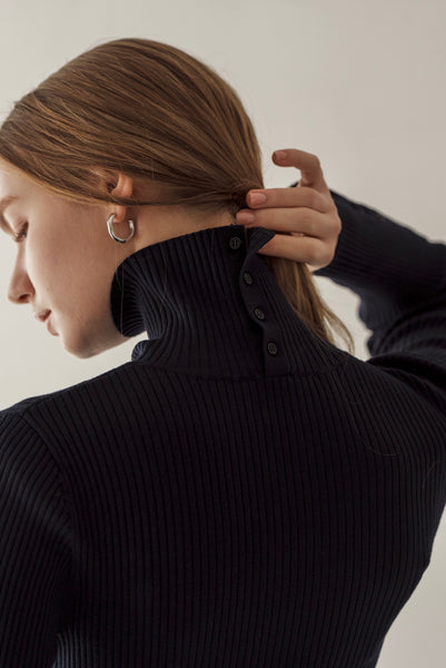 【12月9日(火)20:00〜 販売開始】リブタートルネック｜RIBBED TURTLE NECK